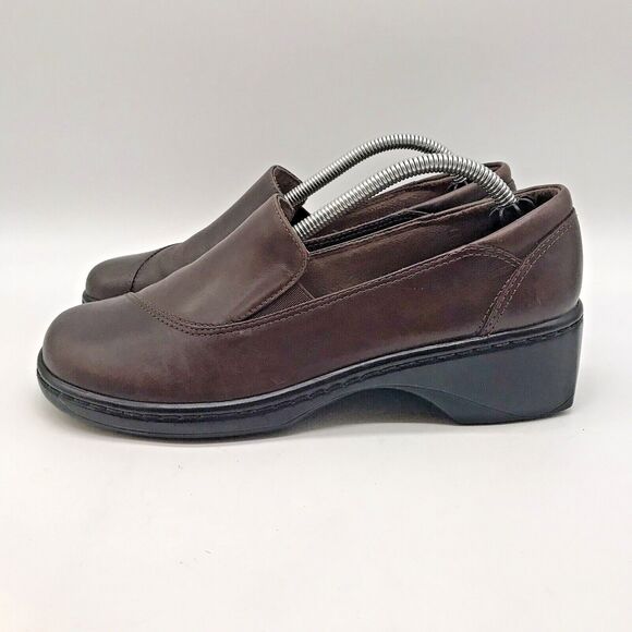 Clarks May Poppy Brown Leather Slip On Loafers Women's 7.5M Side Gusset Shoes - Picture 1 of 11